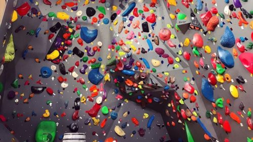 神奈川県のクライミング施設「Forge bouldering」